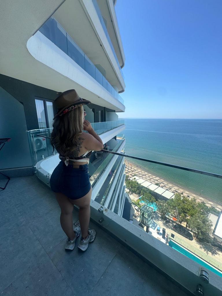 643343358: Chica busca chico en Cádiz