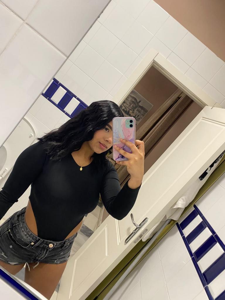 632901386: Chica busca chico en Lérida