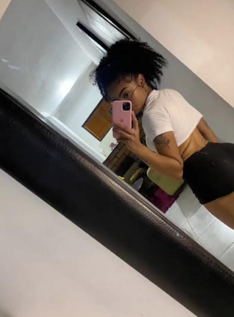 647195307: Chica busca chico en Lérida