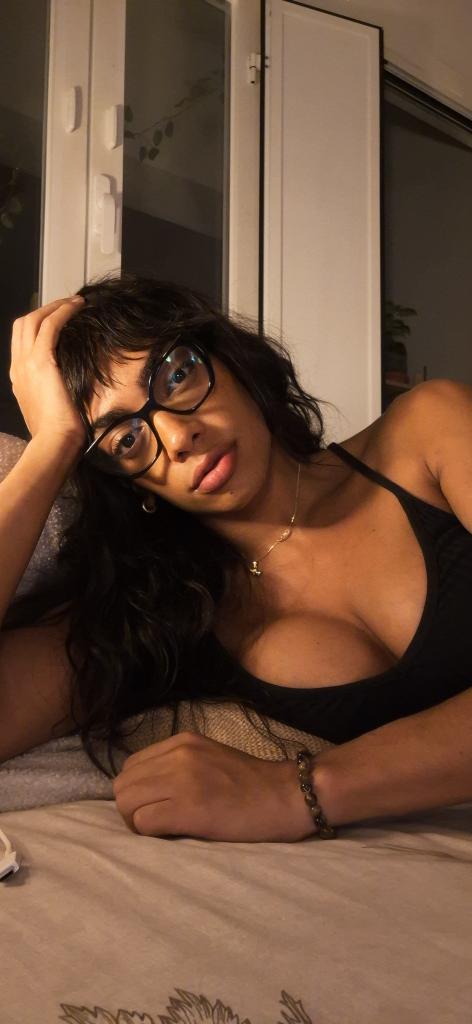 672908198: Travesti en Orense