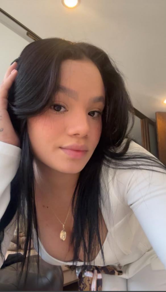674379314: Chica busca chico en Barcelona