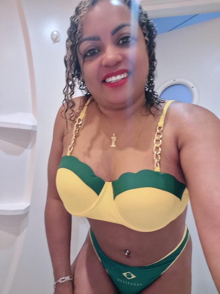 689739268: Chica busca chico en Zaragoza