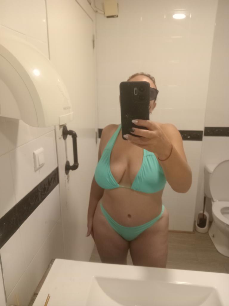 Chica busca chico en Almería: 
