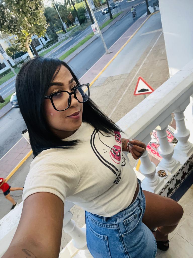 Chica busca chico en Sevilla: 