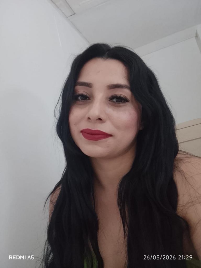 Chica busca chico en Cádiz: 