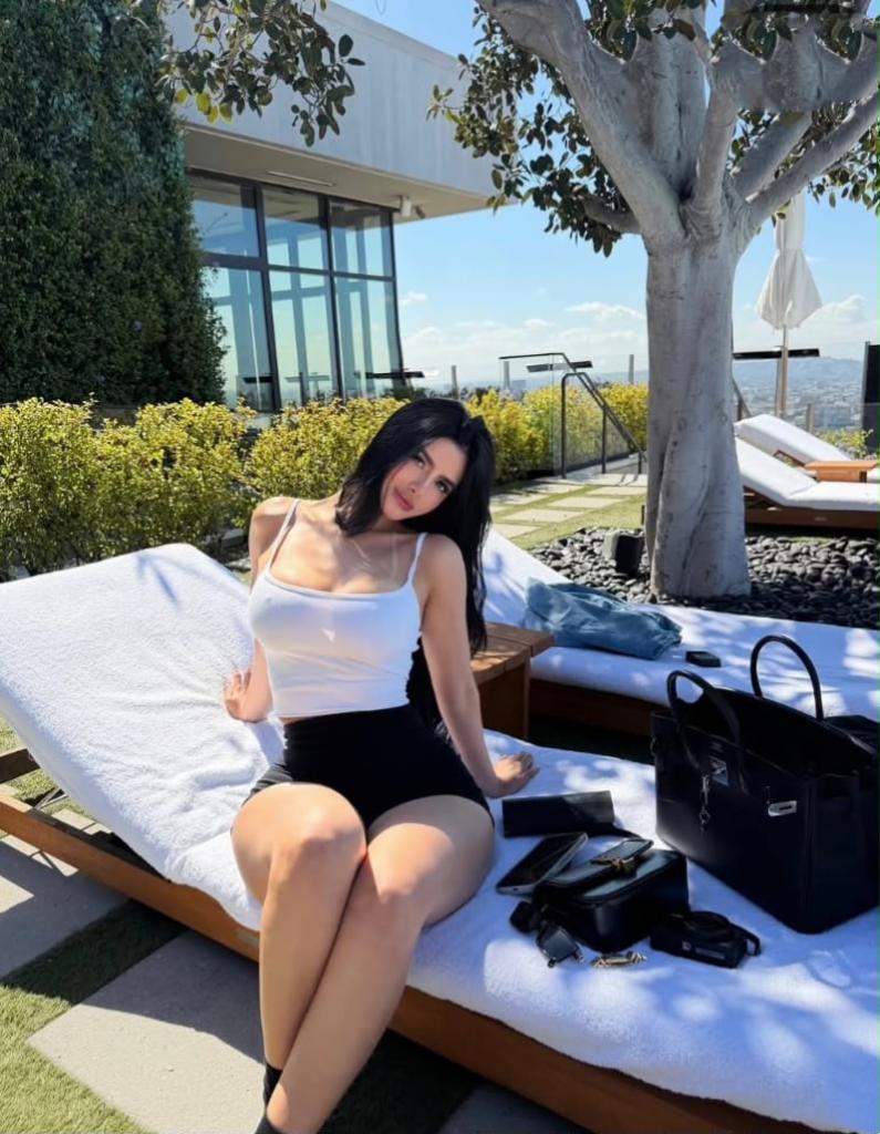 Chica busca chico en Barcelona: 
