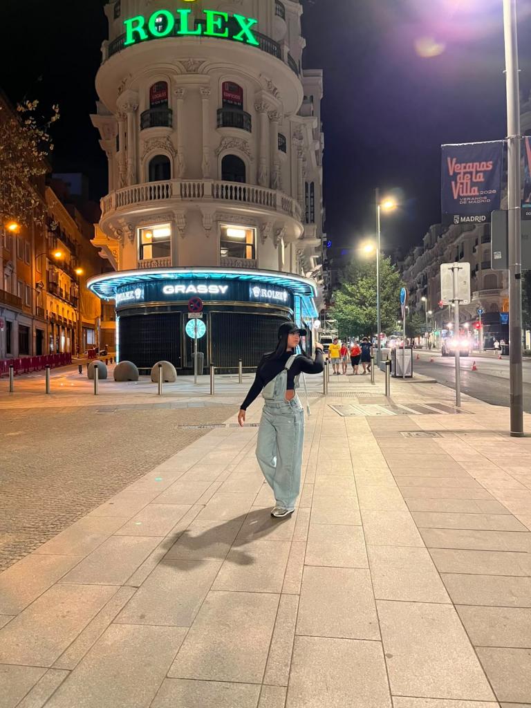632901386: Chica busca chico en Lérida
