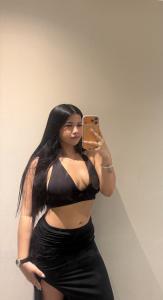 613394123: Chica busca chico en Barcelona