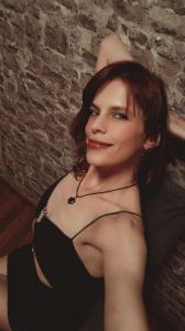 677384025: Chica busca chico en Tarragona