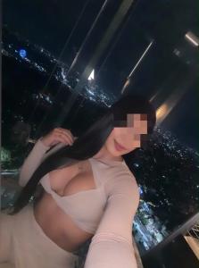 664248549: Chica busca chico en Sevilla