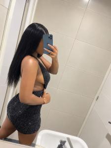 633968393: Chica busca chico en Málaga