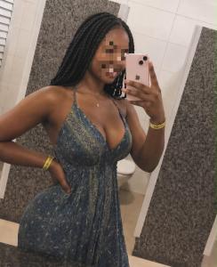 647306522: Chica busca chico en Málaga