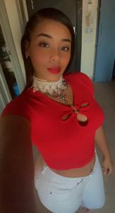 641577634: Chica busca chico en Sevilla