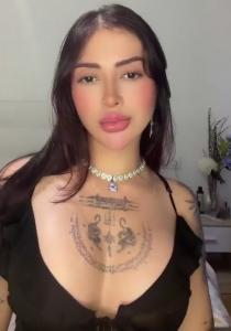 631675836: Chica busca chico en Barcelona