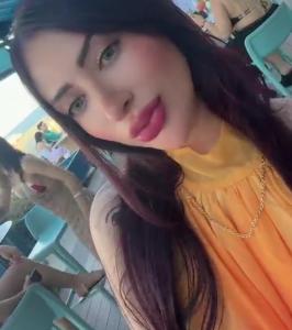 631675836: Chica busca chico en Barcelona