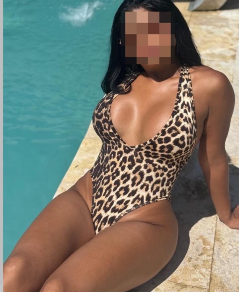 Chica busca chico en Tenerife: 