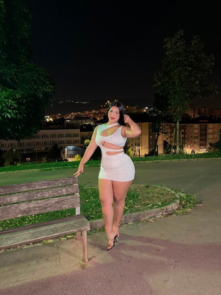 613213386: Chica busca chico en Pontevedra