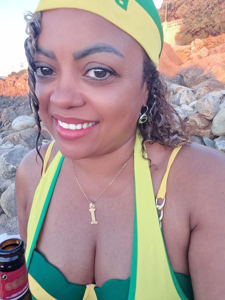 689739268: Chica busca chico en Zaragoza