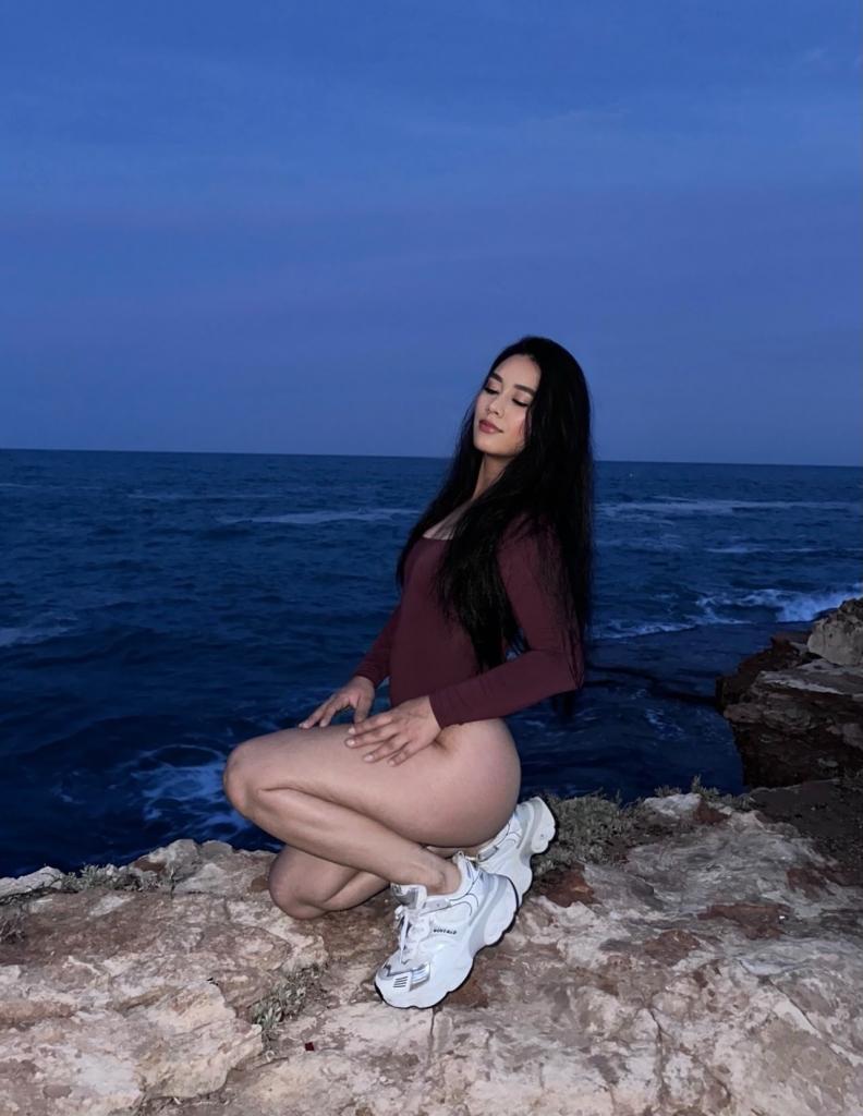 Chica busca chico en Alicante: 
