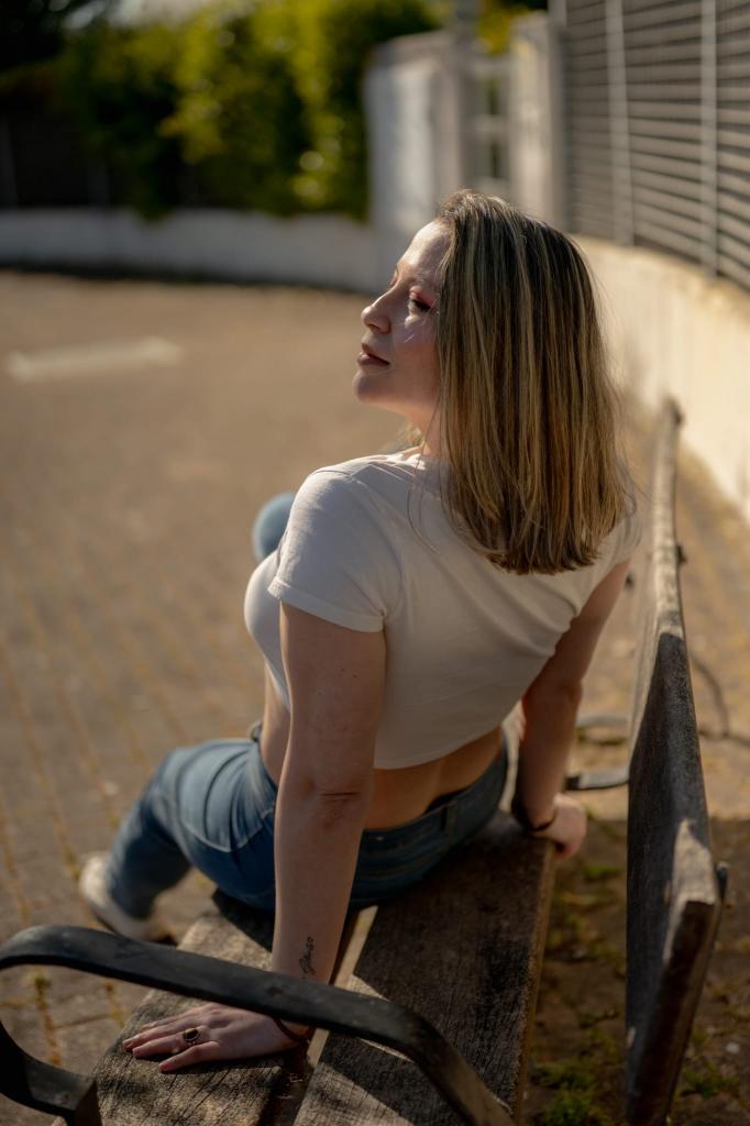 614395638: Chica busca chico en La Coruña