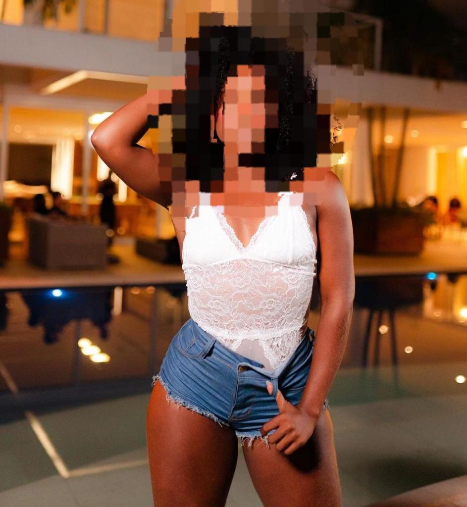 603221025: Chica busca chico en Lugo