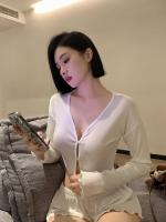 637779366: Chica busca chico en Barcelona