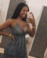 647306522: Chica busca chico en Málaga