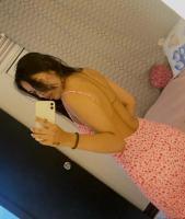 657951763: Chica busca chico en Sevilla