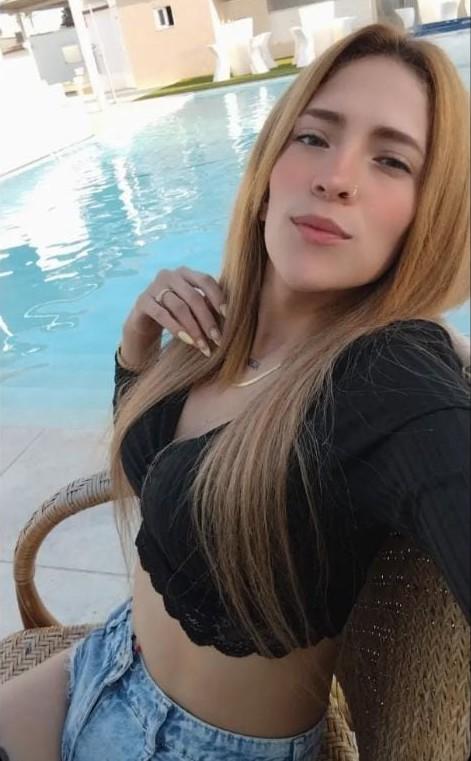 Chica busca chico en Sevilla: 