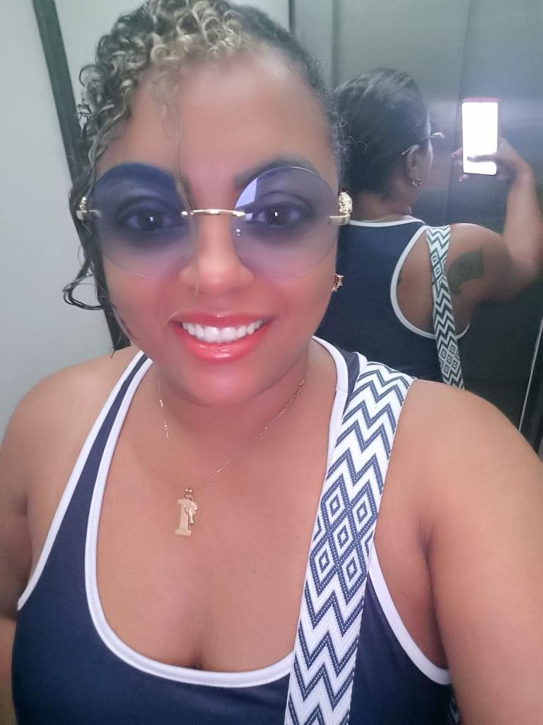 689739268: Chica busca chico en Zaragoza