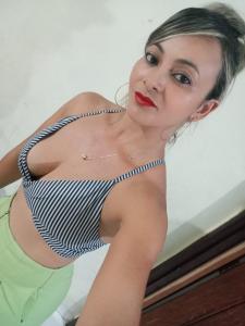 Chica busca chico en Teruel: 
