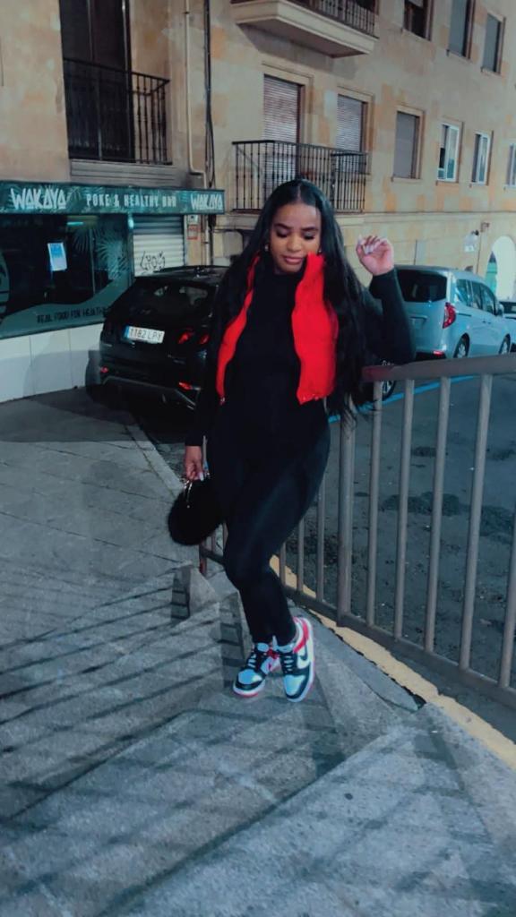 Chica busca chico en Almería: 