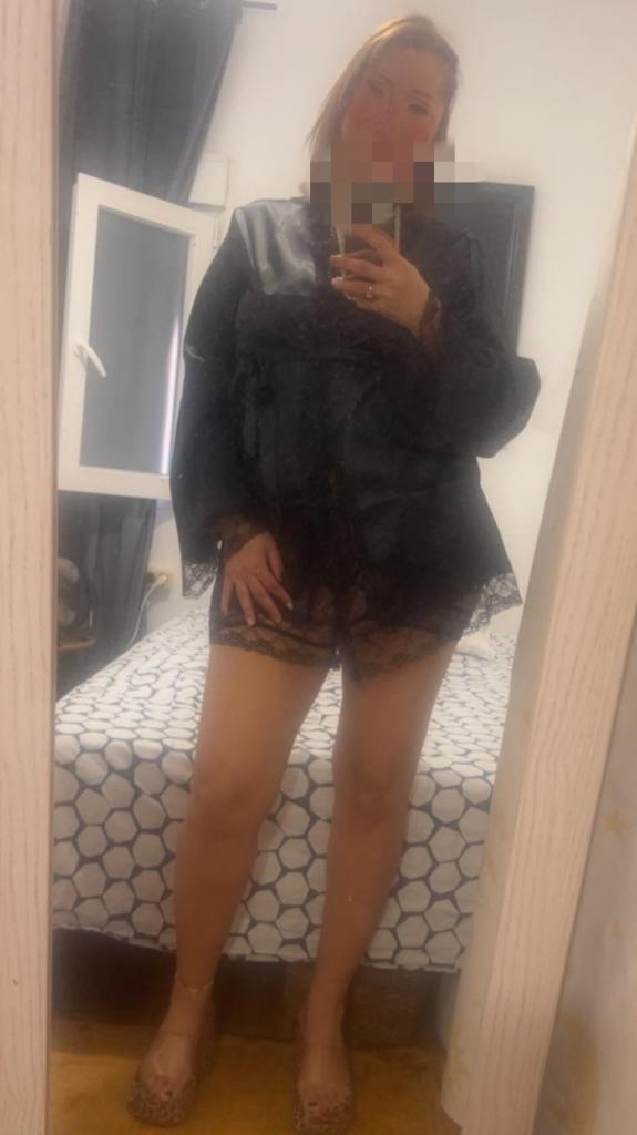 Chica busca chico en Cádiz: 