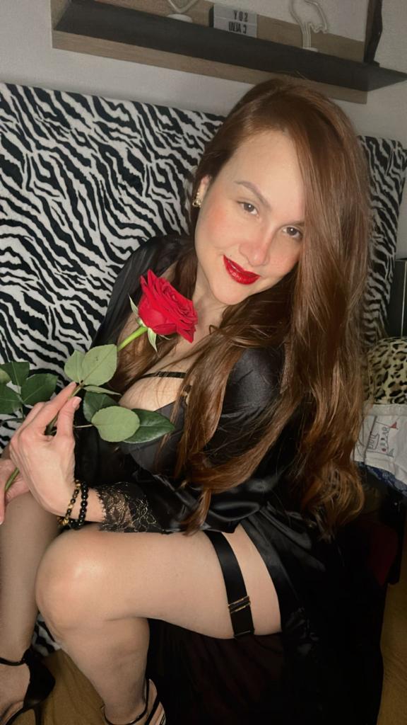 Chica busca chico en Ibiza: 