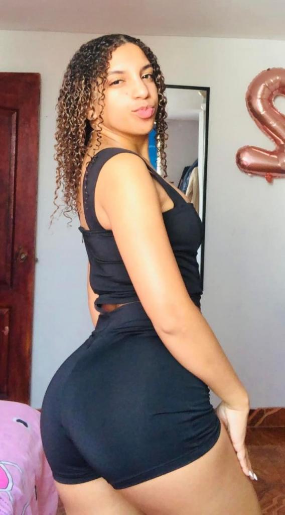 Chica busca chico en Granada: 