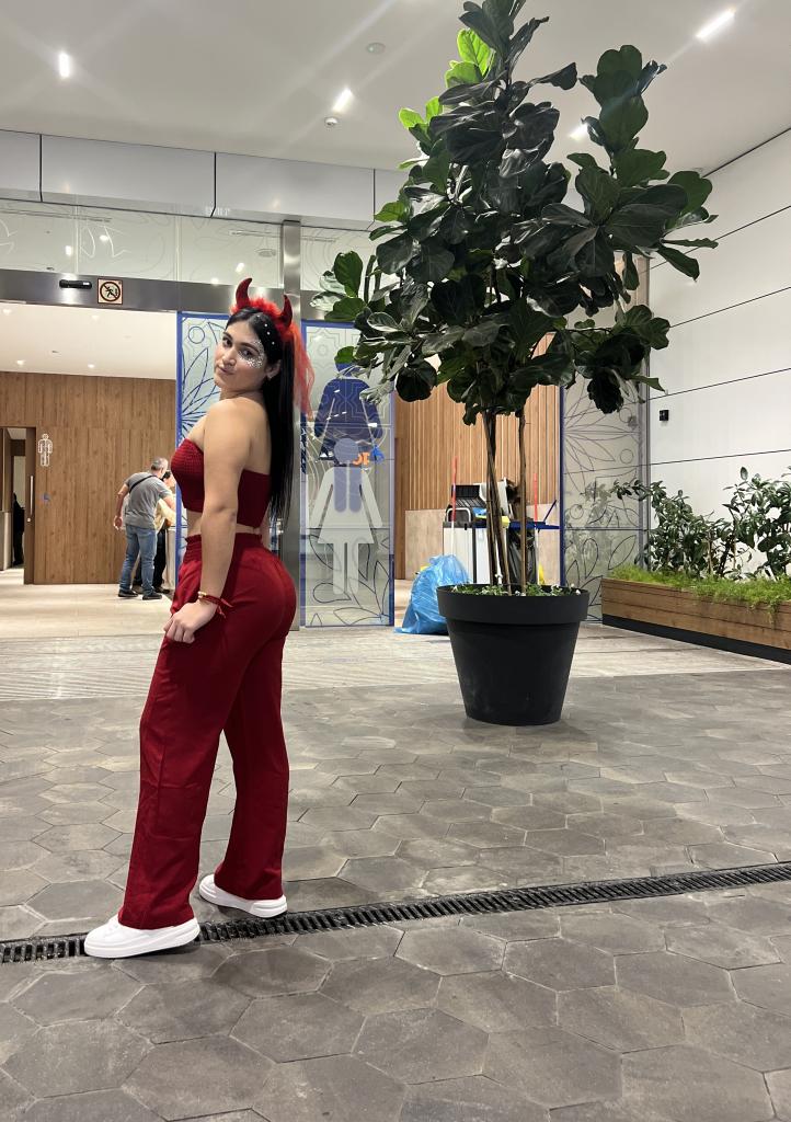 Chica busca chico en Sevilla: Chica busca chico