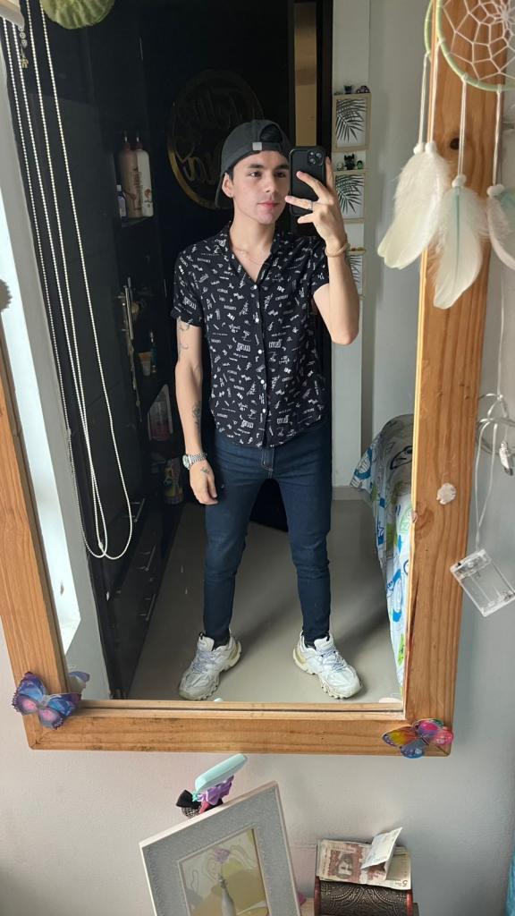 617751173: Chico busca chica en Madrid