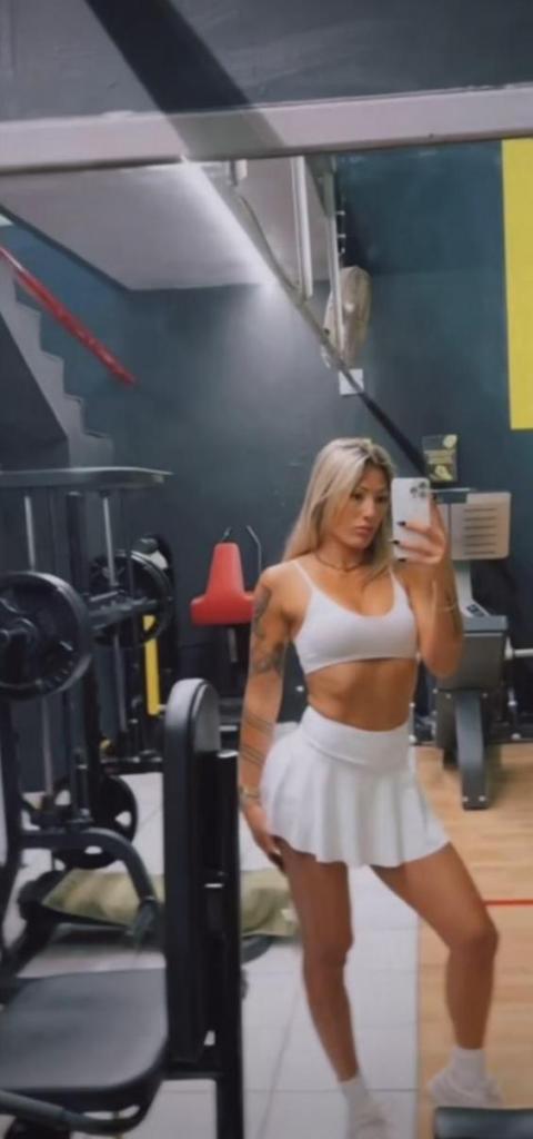 Chica busca chico en Tenerife: 