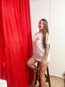 617725569: Chica busca chico en Madrid