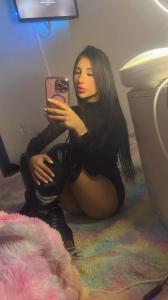 642572330: Chica busca chico en Barcelona