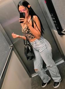 692121969: Chica busca chico en Ibiza