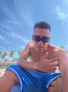 610282826: Chico busca chica en Madrid