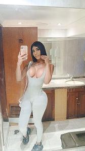 613383760: Transexual en Pontevedra