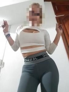 665090260: Chica busca chico en Sevilla