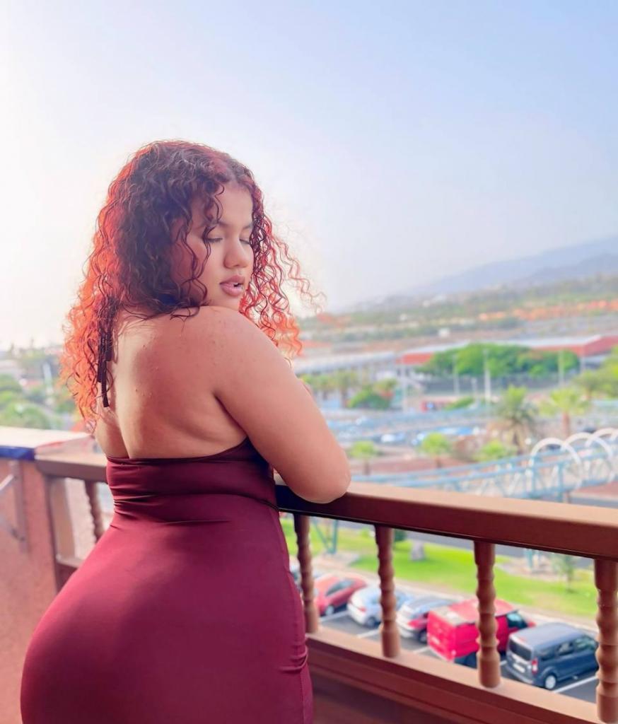 Chica busca chico en Granada: 