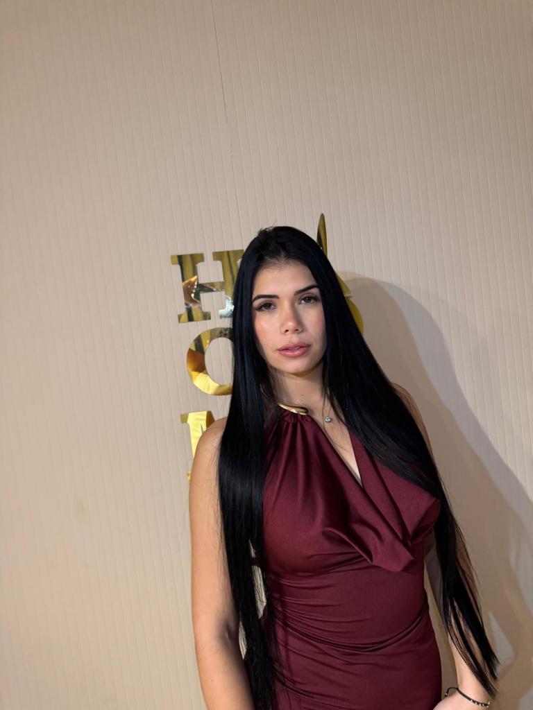 Chica busca chico en Ibiza: 