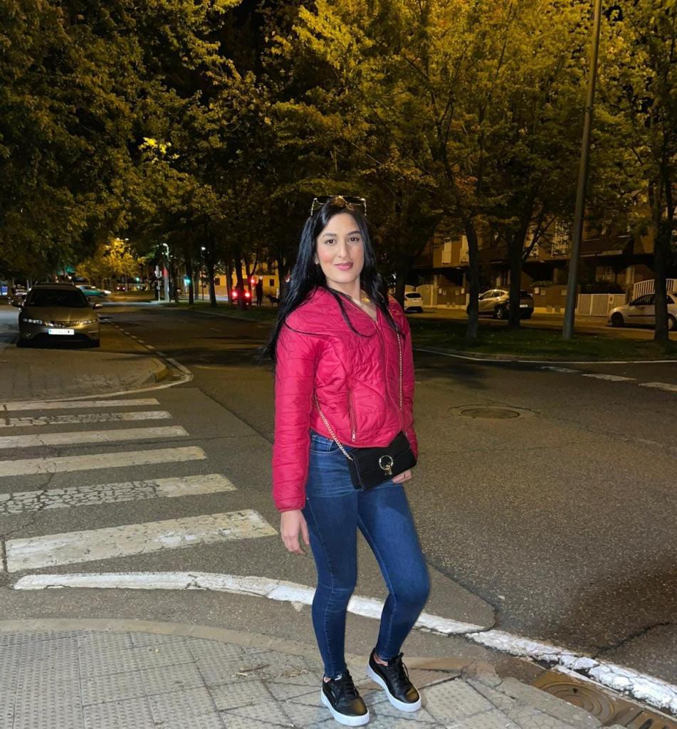 Chica busca chico en Ibiza: 