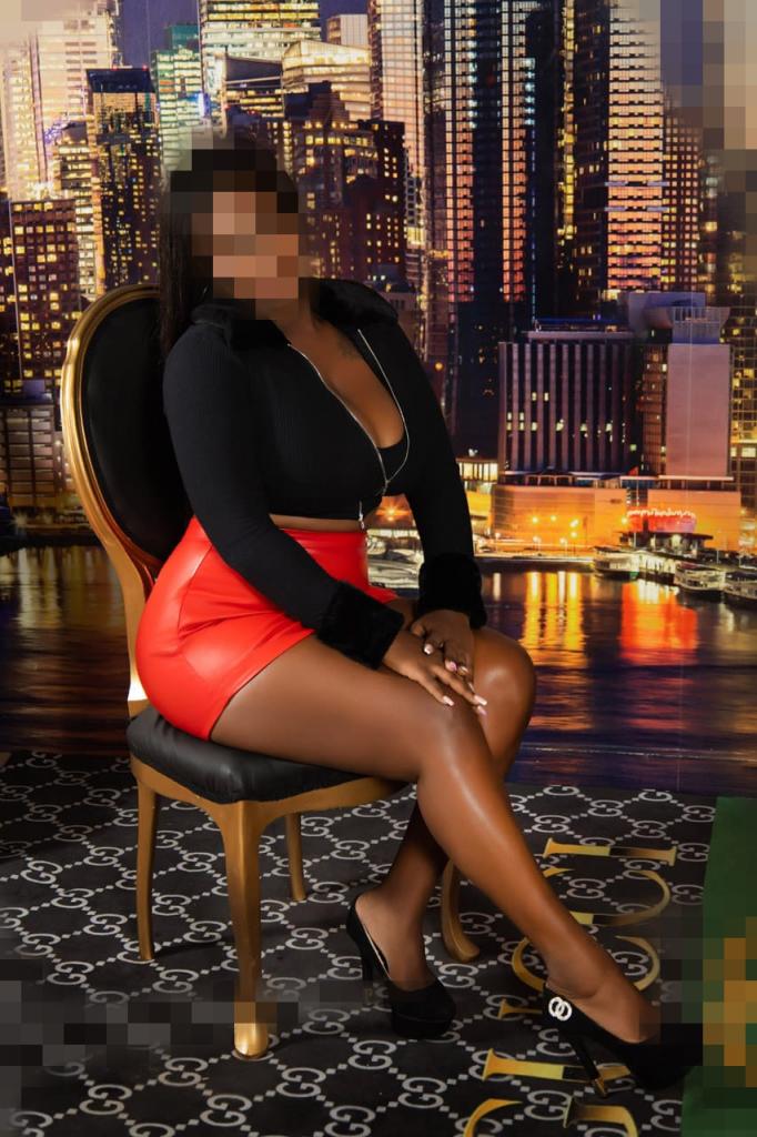 Chica busca chico en Cantabria: 