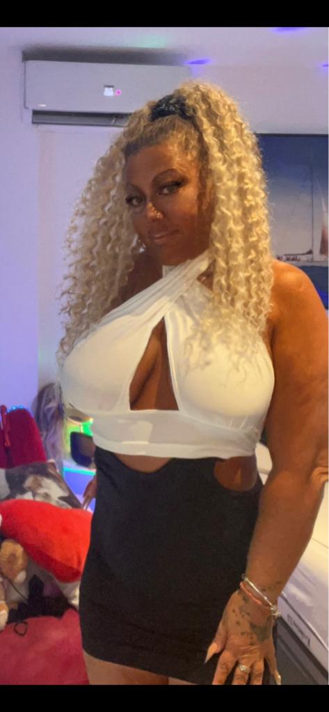 Chica busca chico en Asturias: 