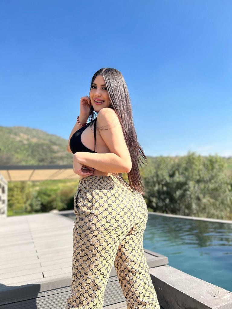 Chica busca chico en Barcelona: 